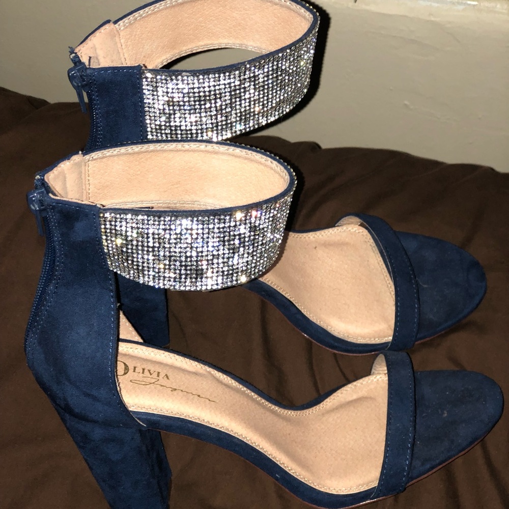 Heels - Picture 2 of 5